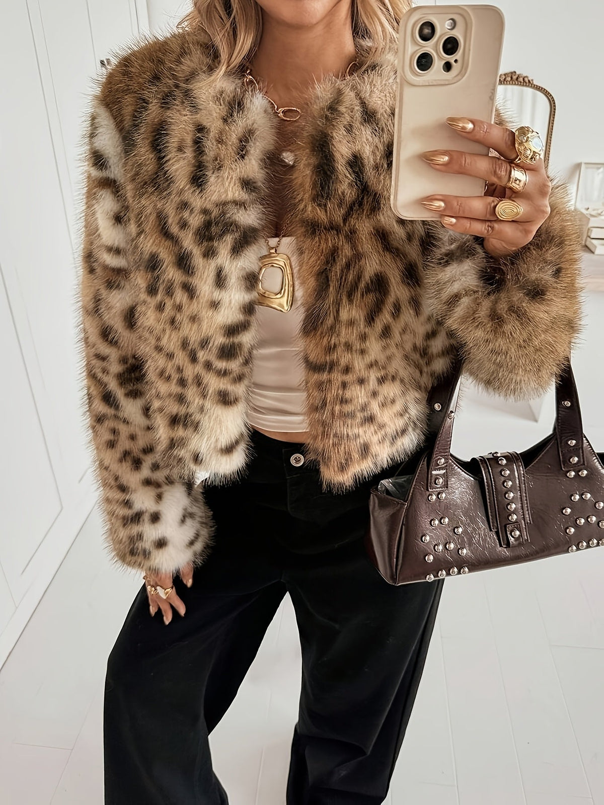Stylish Leopard Print Flurry Coat for Women with Round Neck Cropped Faux Fur Soft Warm Cold Weather Style