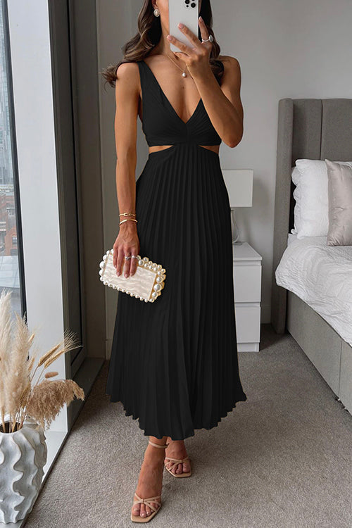Elegant Pleated Cocktail Dress for Women with V Neck Sleeveless Cutout Waist Flowing Maxi Style