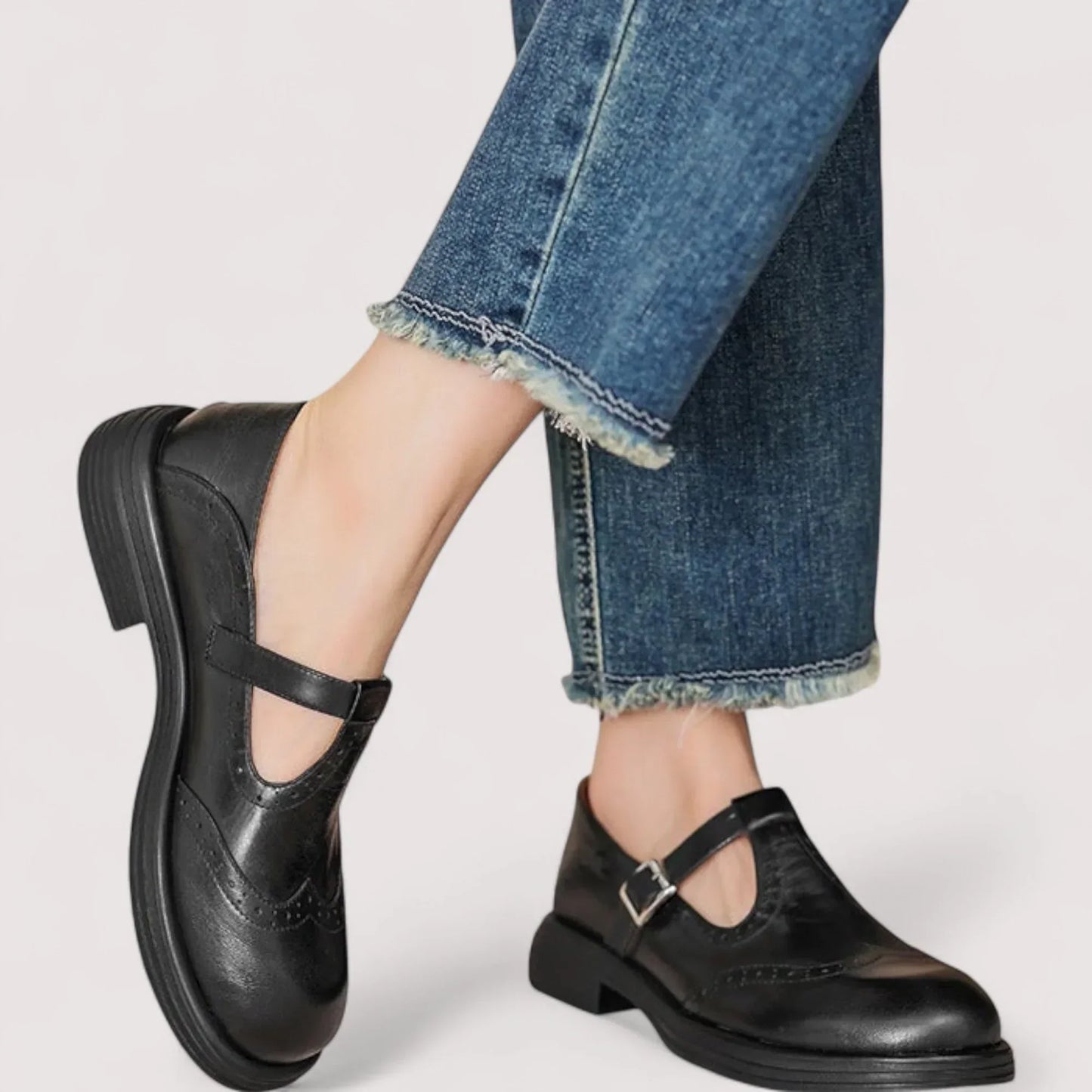 Comfortable Leather Mary Jane Shoes for Women with T Strap Buckle Wingtip Brogue Block Heel Style