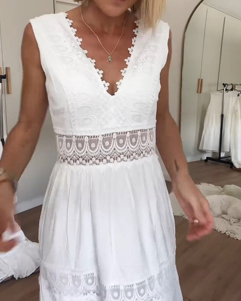 Effortless White Crochet Lace Maxi Dress for Women with V Neck Sleeveless Tiered Flowing Boho Style