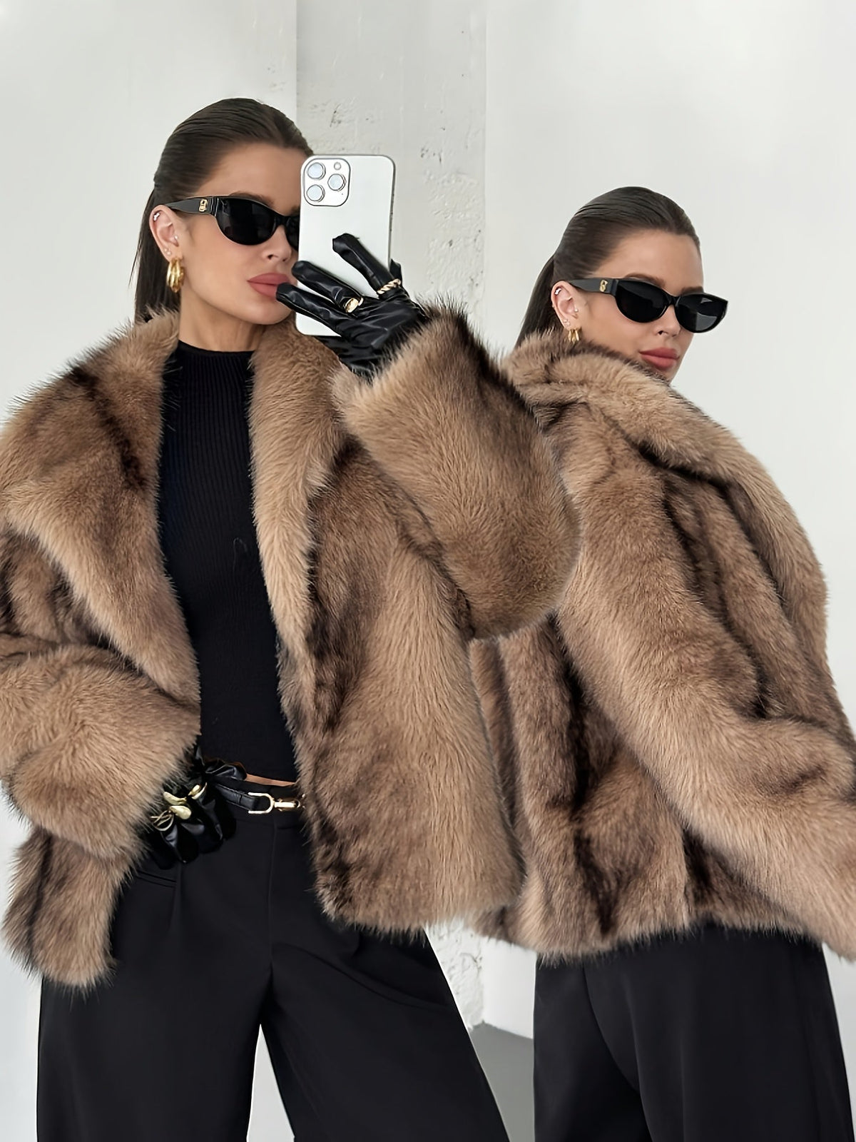 Women's Notch Collar Cropped Faux Fur Coat
