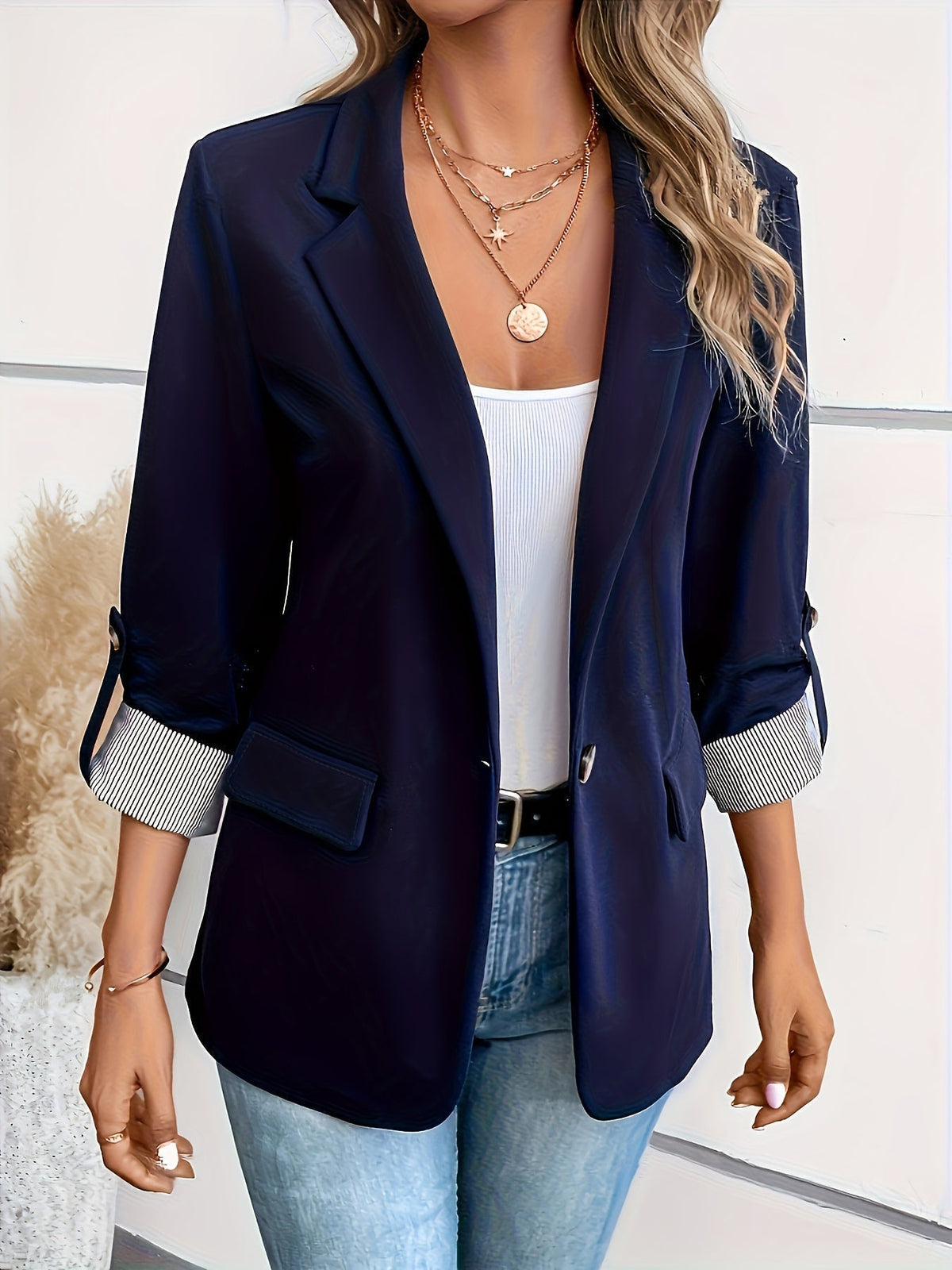 Women's Roll Tab Sleeve Blazer