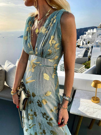 Elegant Metallic Foil Cocktail Dress for Women with V Neck Sleeveless Pleated Maxi Flowing Style