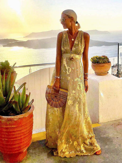 Elegant Metallic Foil Cocktail Dress for Women with V Neck Sleeveless Pleated Maxi Flowing Style