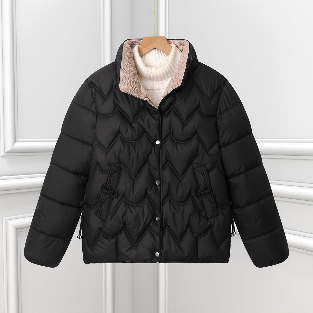 Women's Snap Button Wave Quilted Puffer Jacket