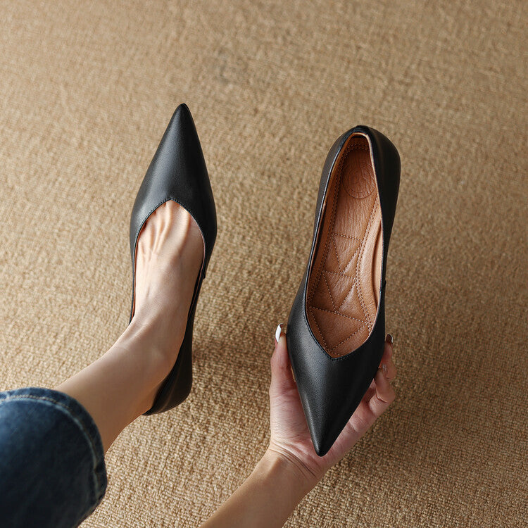 Elegant Leather Pointed Toe Kitten Heel Pump for Women with V Cut Vamp Slip On Spool Heel Style