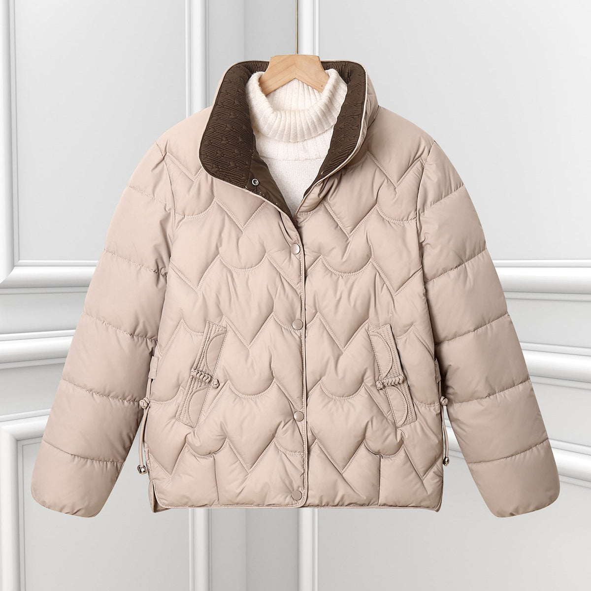 Women's Snap Button Wave Quilted Puffer Jacket