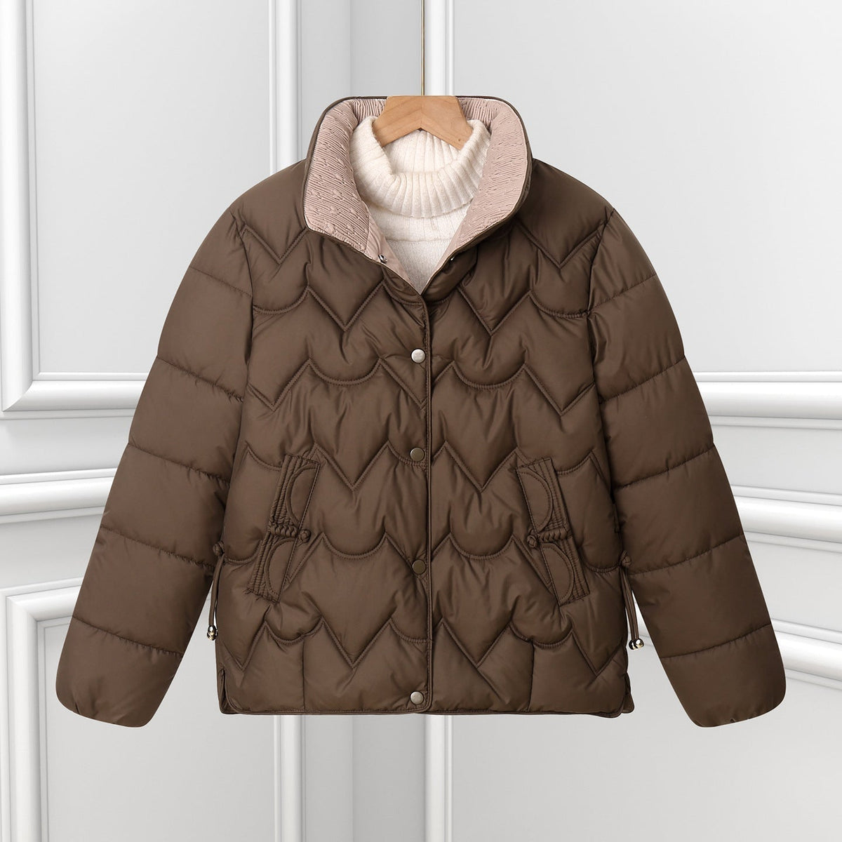 Women's Snap Button Wave Quilted Puffer Jacket