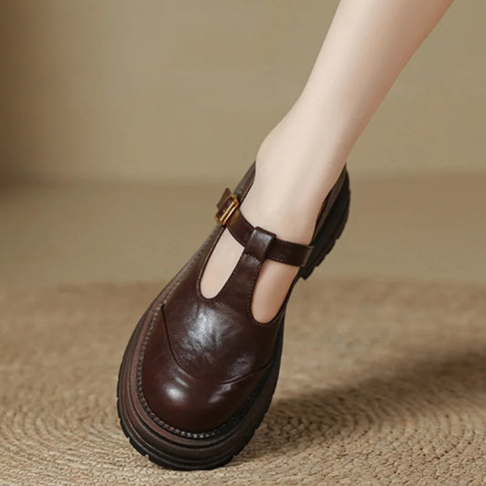 Elegant Leather Mary Jane Platform Shoe for Women with T Strap Buckle Chunky Sole Vintage Style