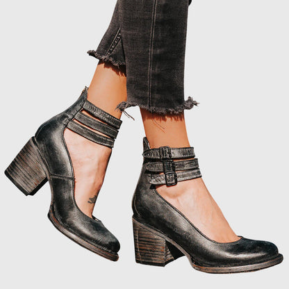Stylish Snake Print Ankle Strap Heels for Women with Buckle Block Heel Vintage Style