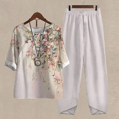 Effortless Printed Two Piece Set for Women with Round Neck Elbow Sleeve Relaxed Casual Style