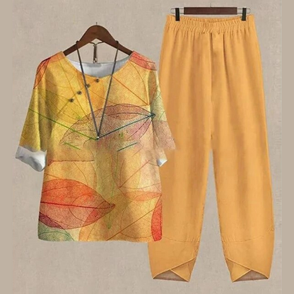 Effortless Printed Two Piece Set for Women with Round Neck Elbow Sleeve Relaxed Casual Style