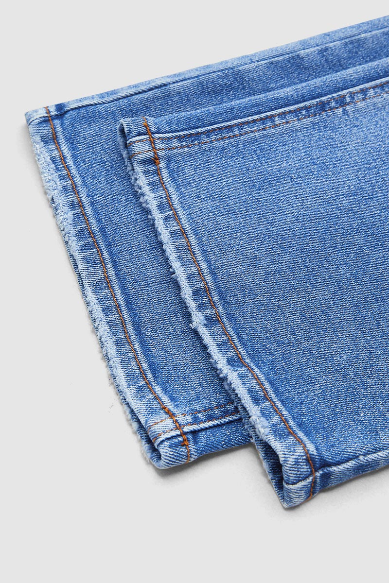 Effortless Wide Leg Jeans for Women with Low Rise Faded Wash Relaxed Casual Style