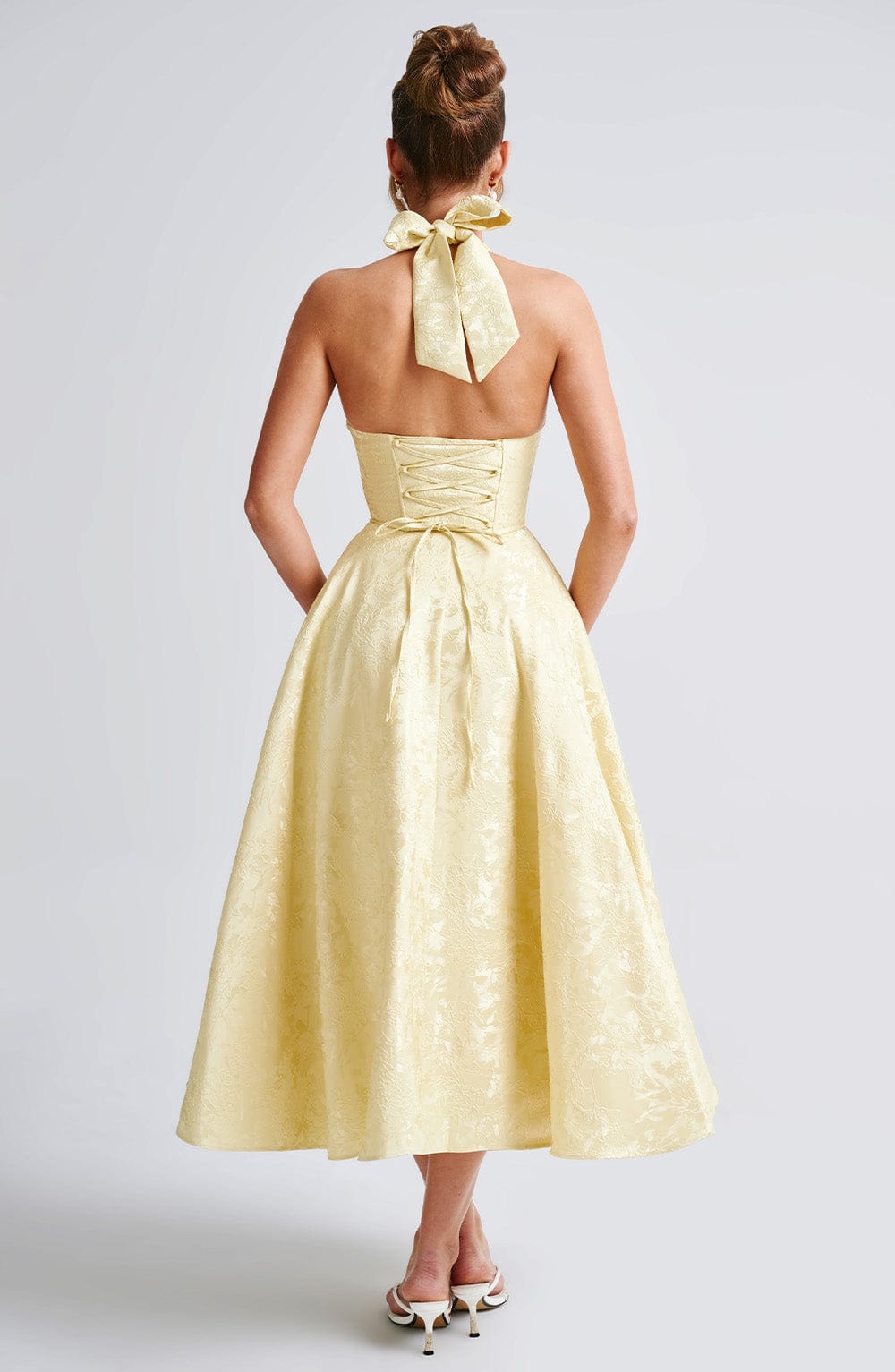 Elegant Pink Jacquard Autumn Wedding Guest Dress for Women with Halter Sweetheart Neckline Lace Up Back Fit Flare Style