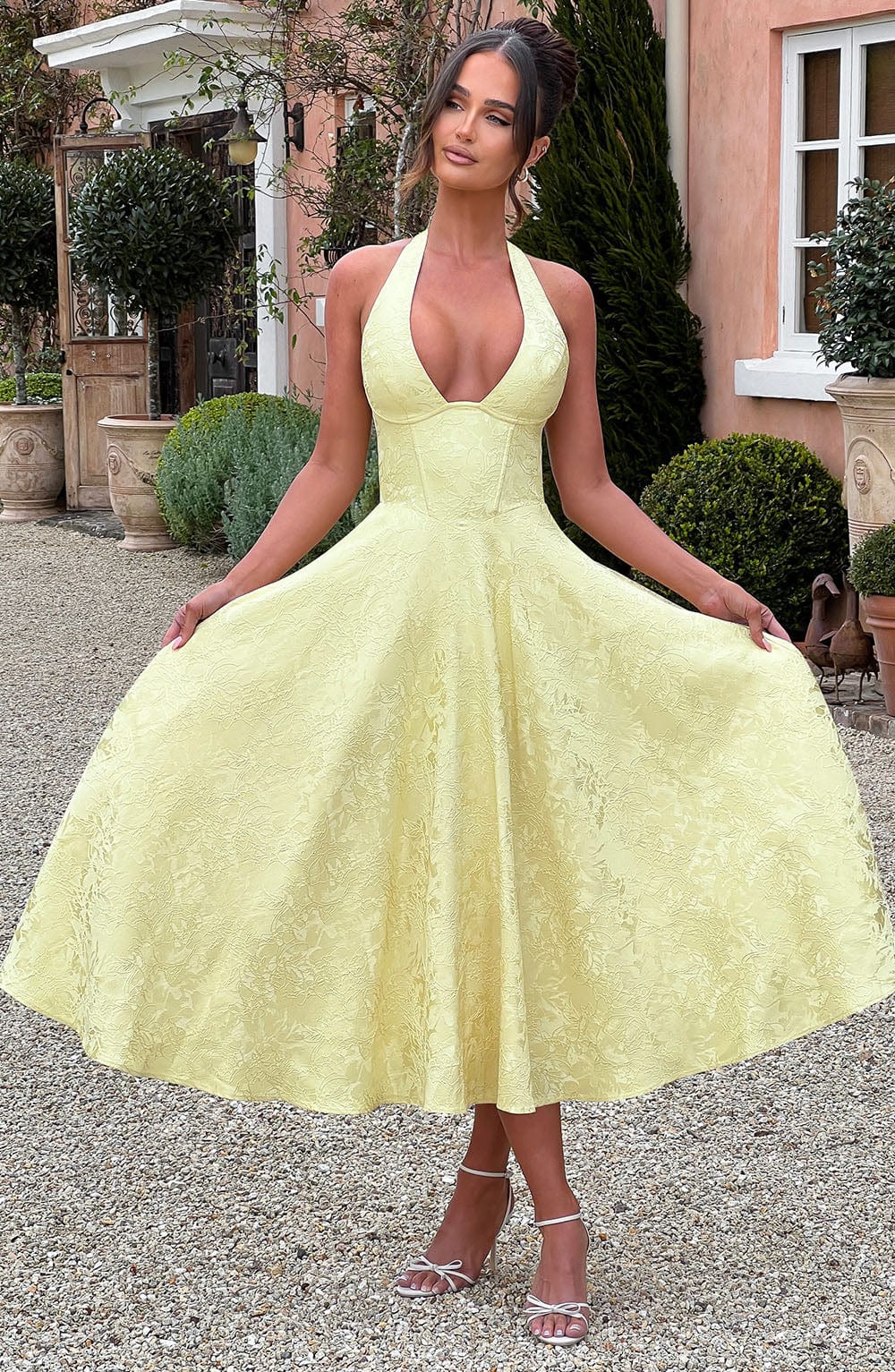Elegant Pink Jacquard Autumn Wedding Guest Dress for Women with Halter Sweetheart Neckline Lace Up Back Fit Flare Style
