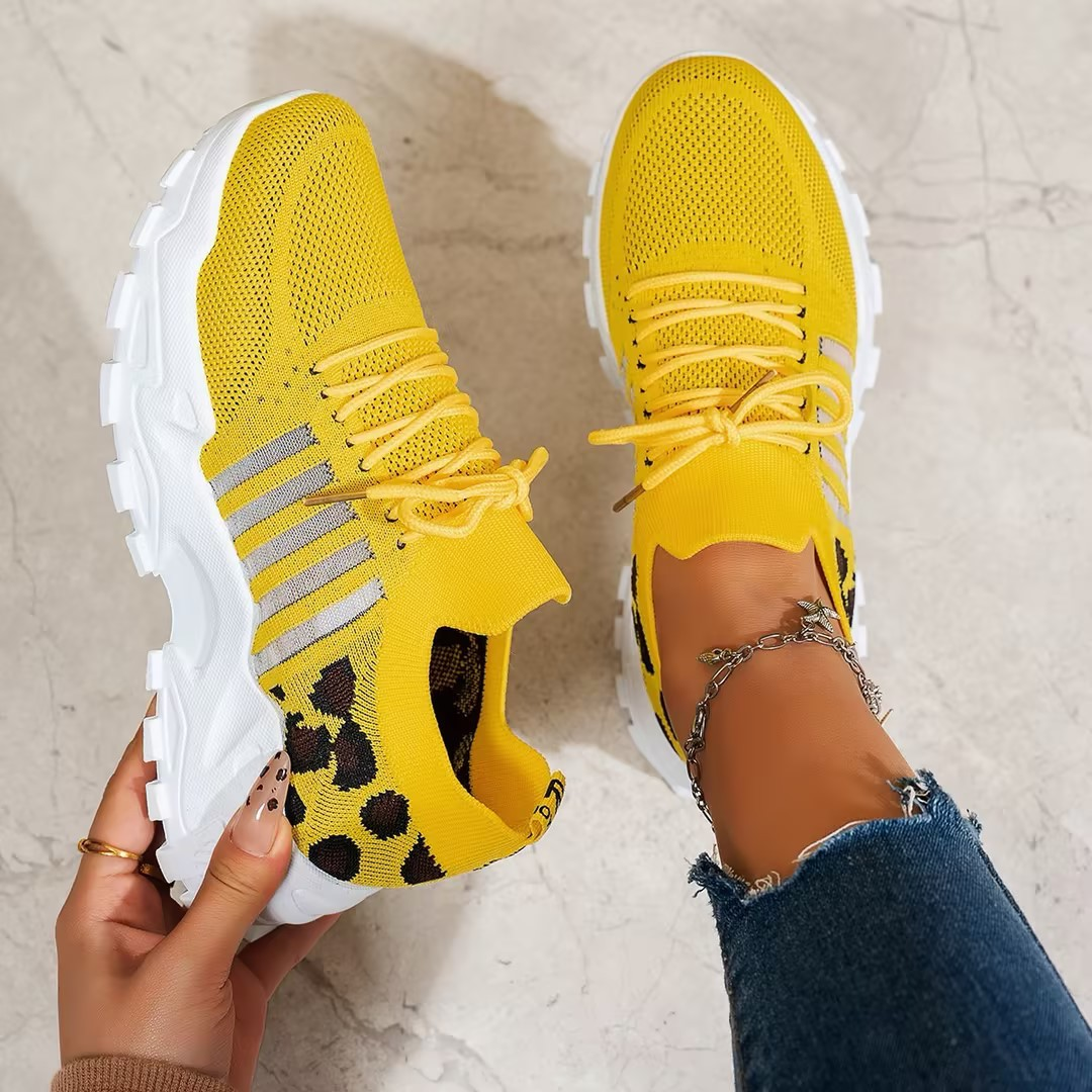 Effortless Mesh Chunky Sneaker for Women with Lace Up Platform Sole Sporty Style