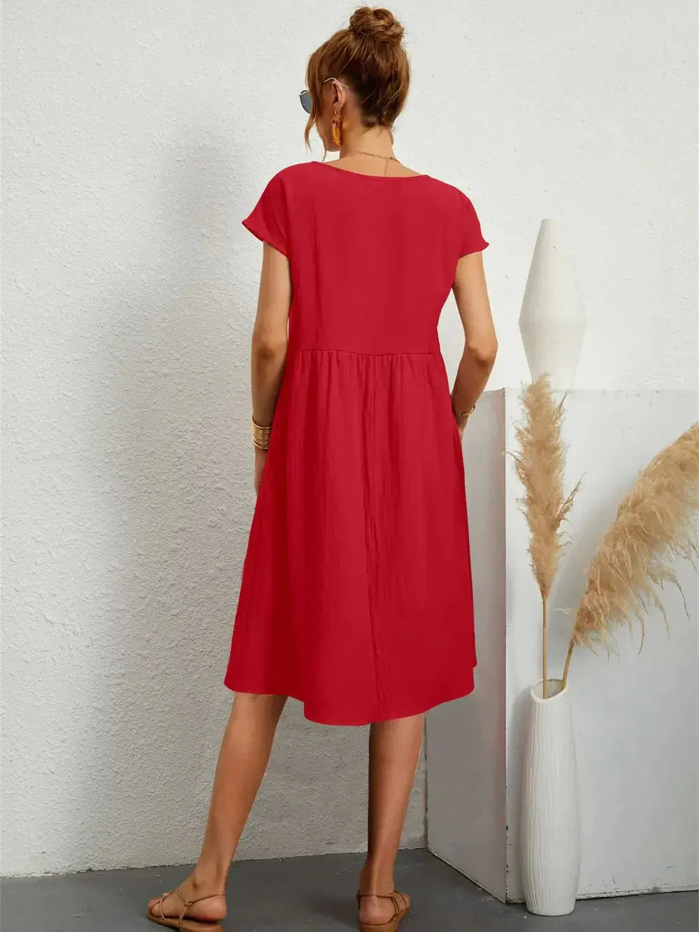 Effortless Red Midi Dress for Women with Round Neck Short Sleeve Pocket Relaxed Casual Style