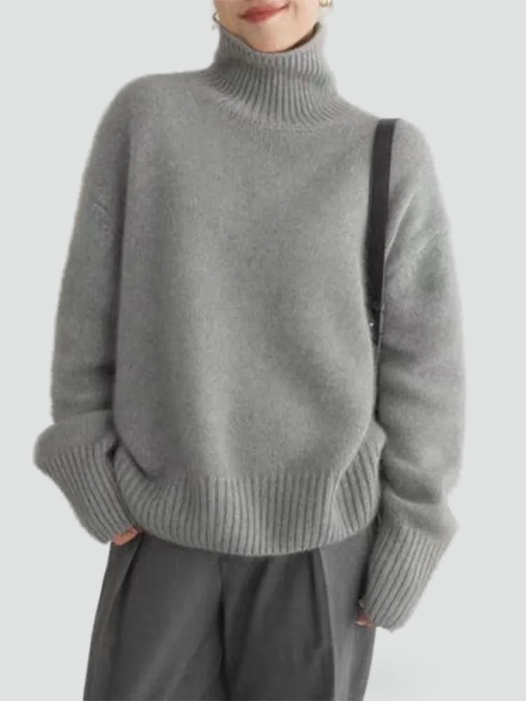 Women's Oversized Ribbed Turtleneck Sweater