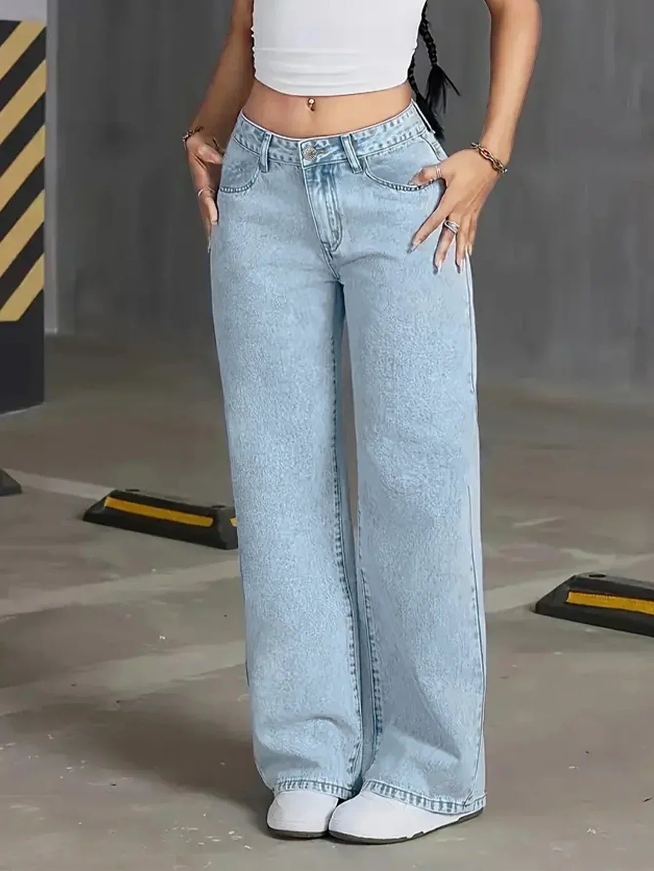 Effortless Blue Wide Leg Jeans for Women with High Waisted Five Pocket Relaxed Casual Style