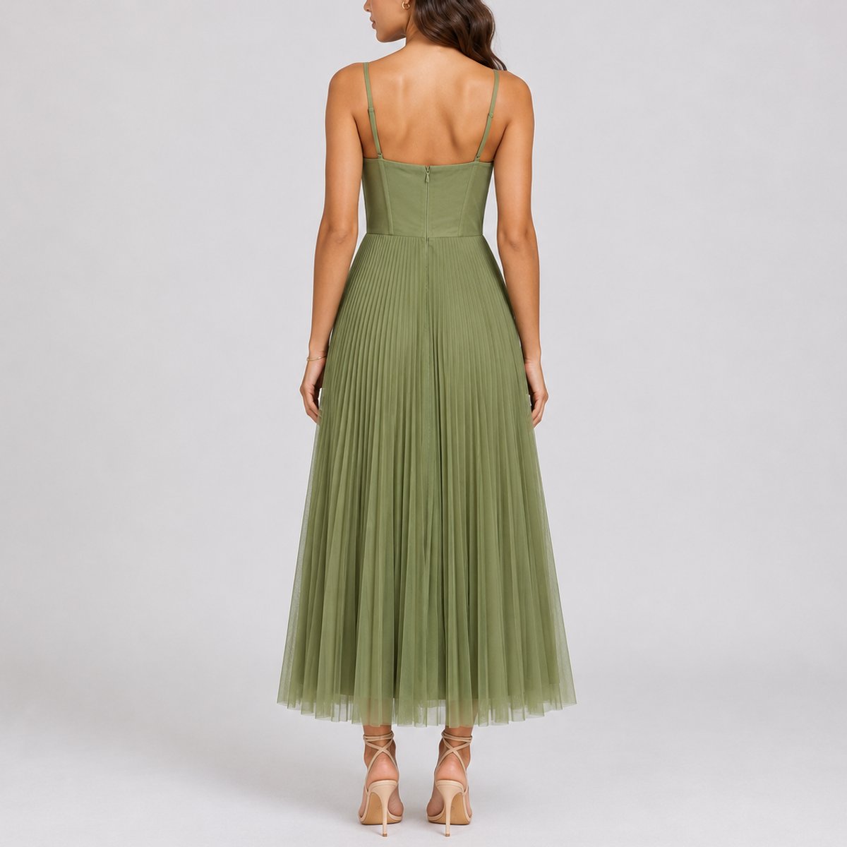 Elegant Green Tulle Autumn Wedding Guest Dress for Women with Sweetheart Neck Spaghetti Strap Corset Bodice Pleated Skirt Formal Style