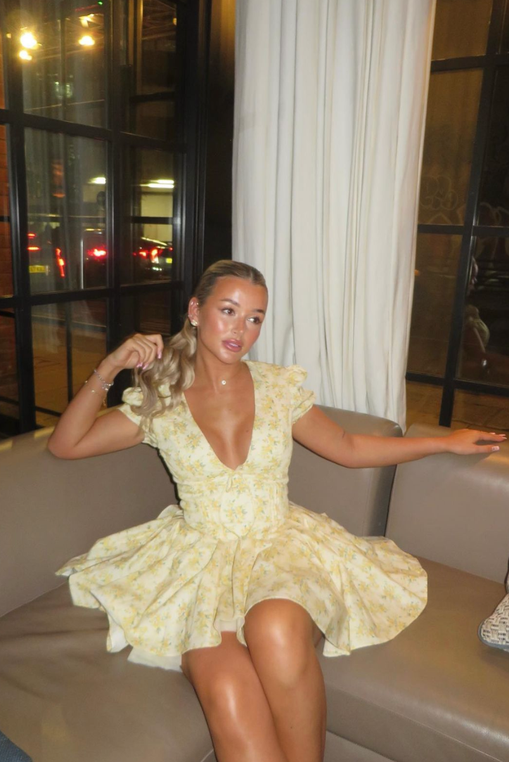 Elegant Yellow Floral Mini Dress for Women with V Neck Puff Sleeve Corset Flowing Style