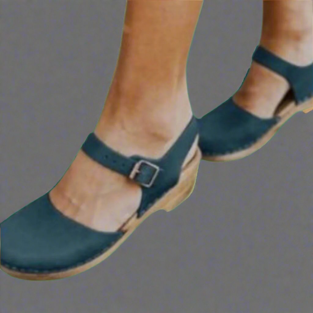 Comfortable Leather Wooden Clog Sandal for Women with Buckle Strap Closed Toe Block Heel Casual Style