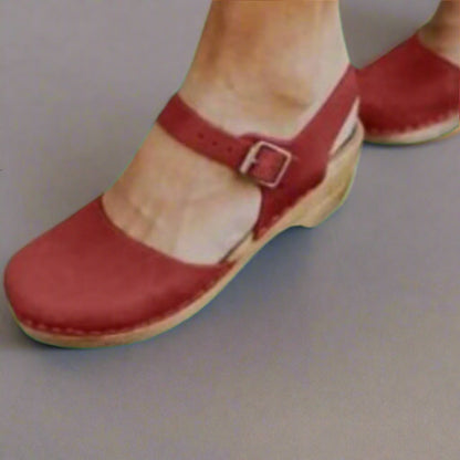 Comfortable Leather Wooden Clog Sandal for Women with Buckle Strap Closed Toe Block Heel Casual Style